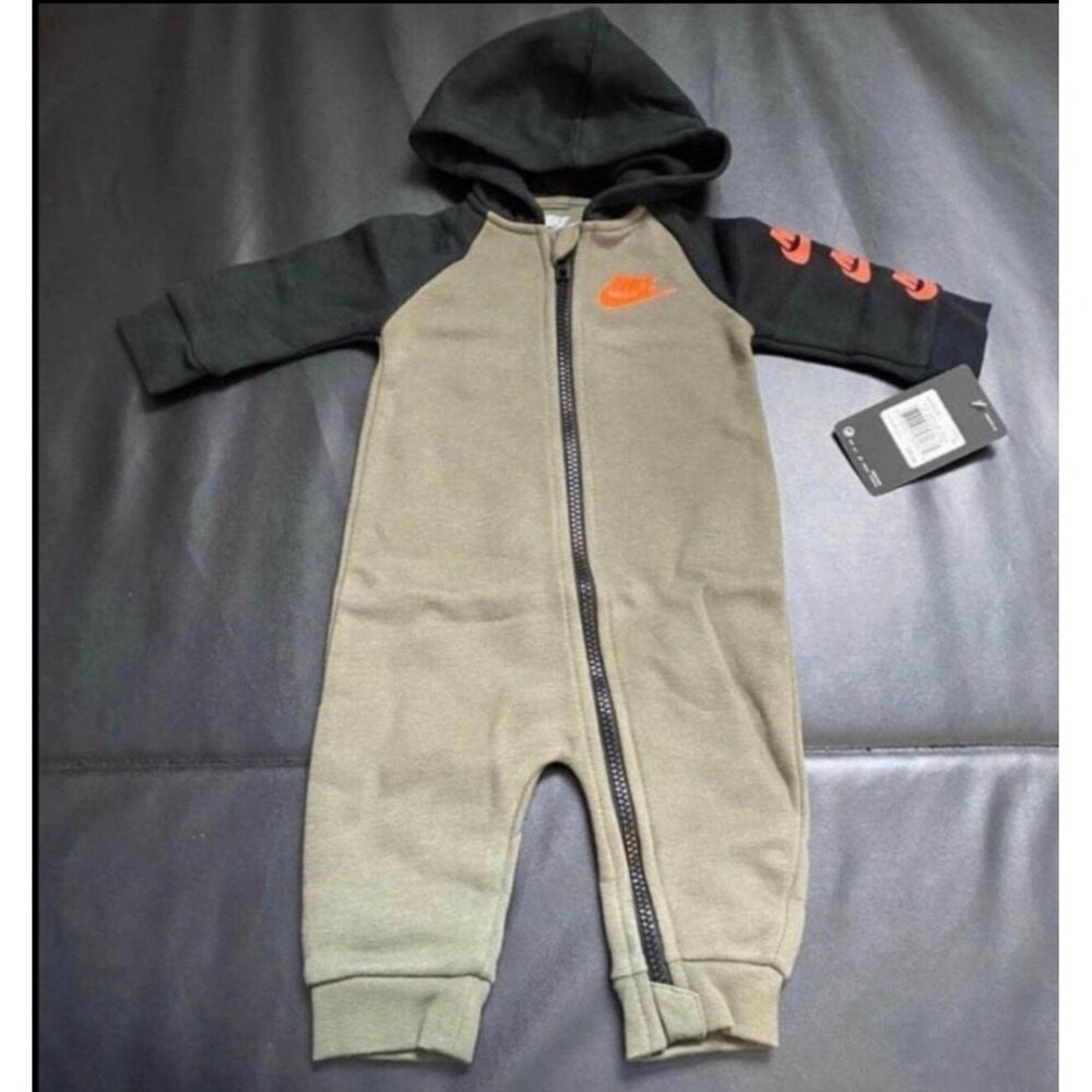 NWT Nike Hooded Romper Coverall Baby Boys Size 6M